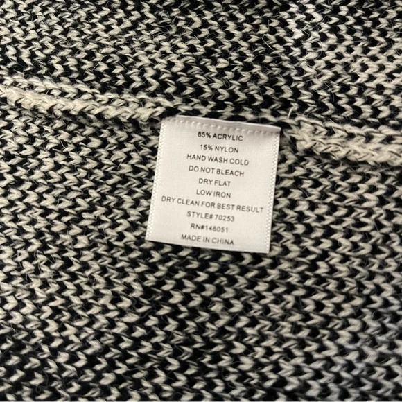 Monteau Los Angeles Sweater Coat Women’s Small Gray And Black Cardigan - Picture 6 of 7